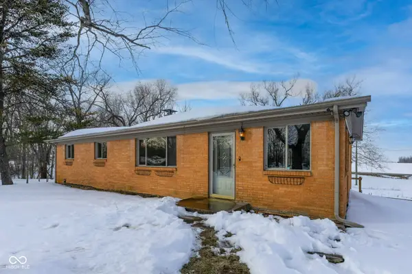 2950 S Lake Drive, Columbus, IN 47203