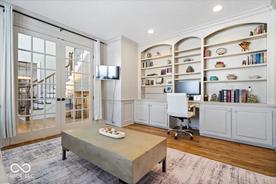 3255 Smokey Ridge Way, Carmel, IN 46033 - Image #2