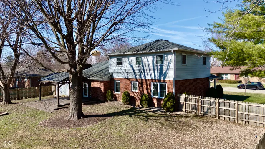 1045 Swinford Street, Shelbyville, IN 46176 - #3