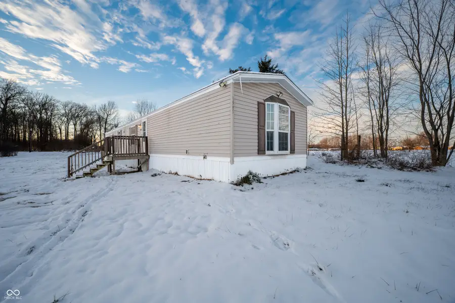 9985 N Private Road 875 W, Elizabethtown, IN 47232 - Image #2