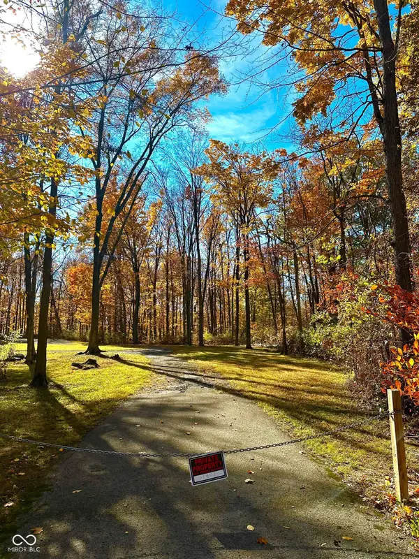 11401 Forest Knoll Circle, Fishers, IN 46037