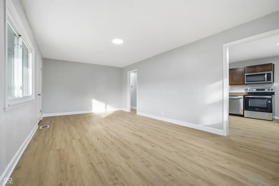 3811 N Sheridan Avenue, Indianapolis, IN 46226 - Image #2