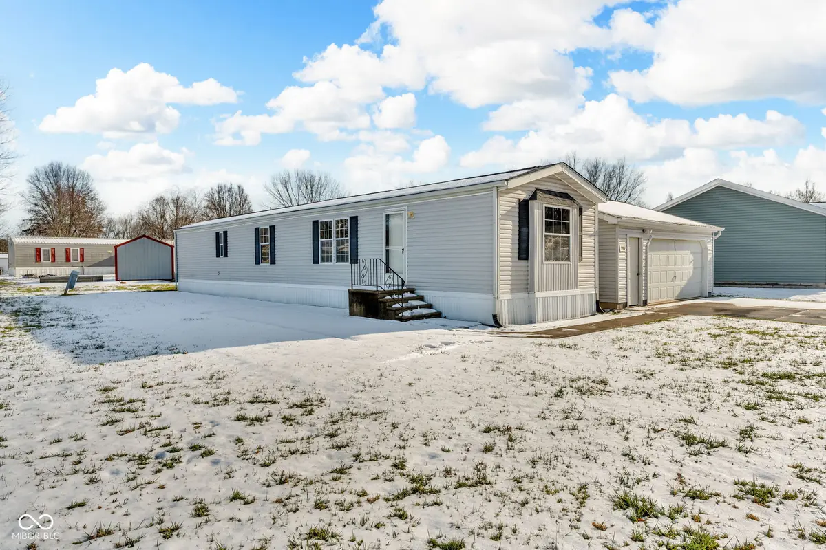 330 Lazy River Road, Cloverdale, IN 46120 - #1