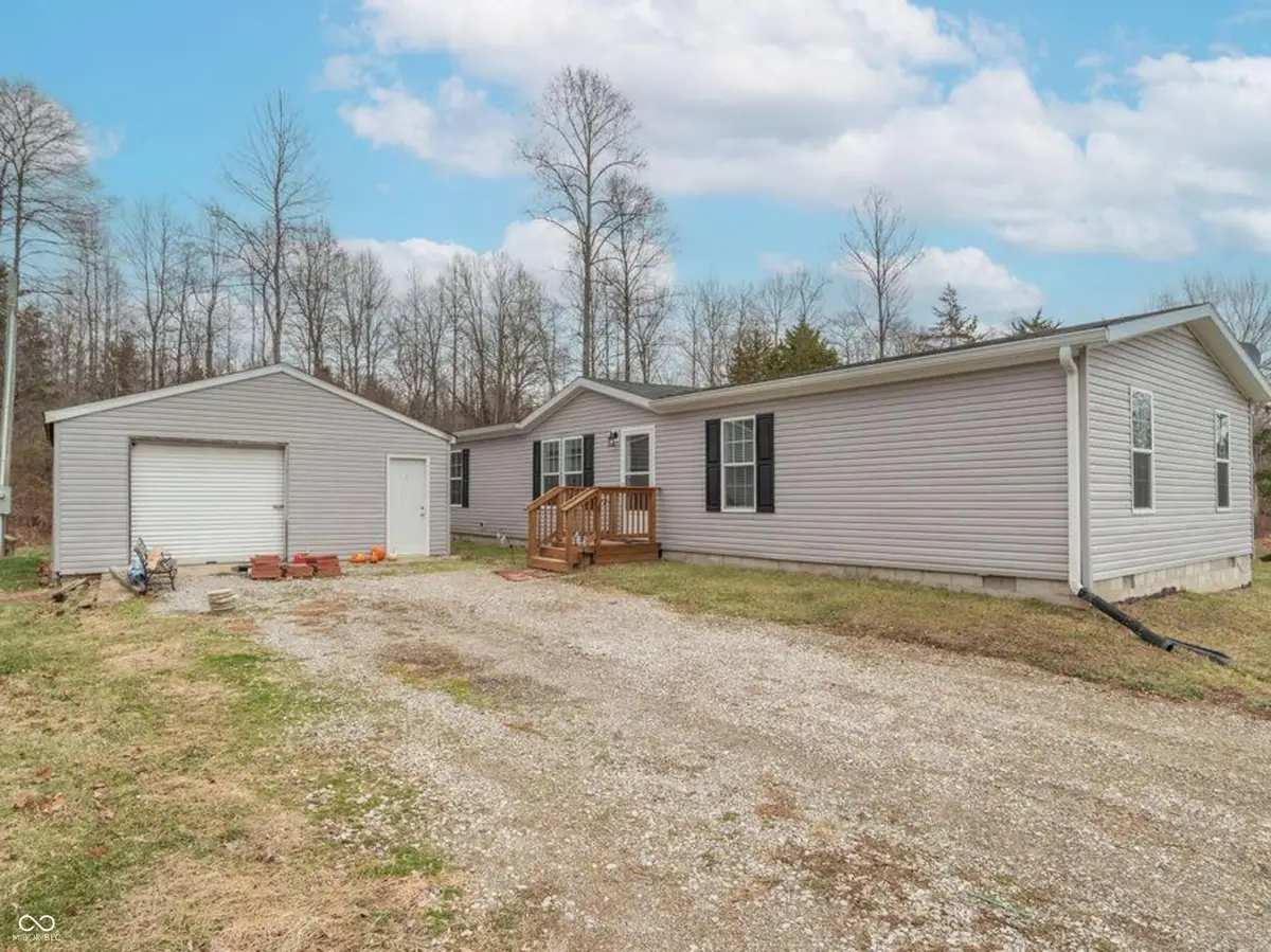 4518 Autumn Hills Drive, Spencer, IN 47460 - Image #1