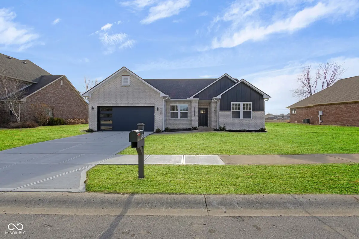 6325 Canak Drive, Avon, IN 46123 - Image #1