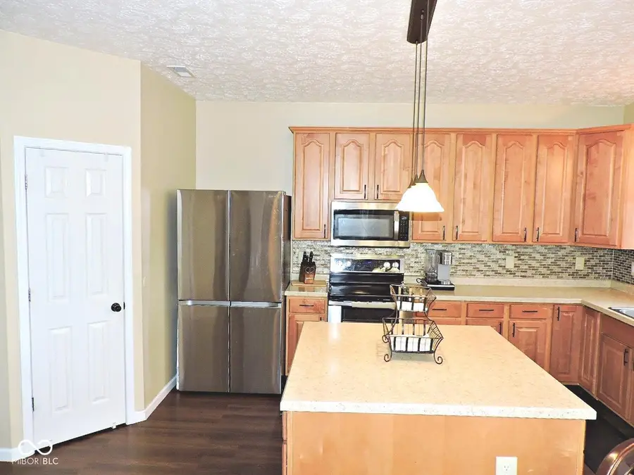 10863 Secretariat Drive, Indianapolis, IN 46234 - Image #2