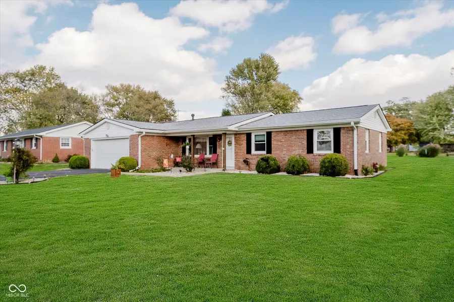 2140 S Fairview Drive, Shelbyville, IN 46176 - Image #3