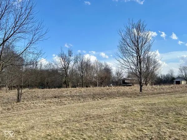 10505 Indian Crk S Road, Indianapolis, IN 46259