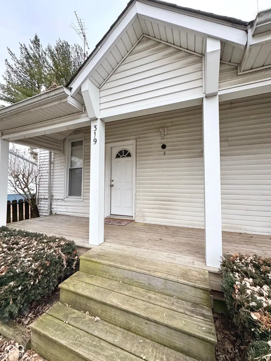319 N Carver Street, Greensburg, IN 47240 - Image #2
