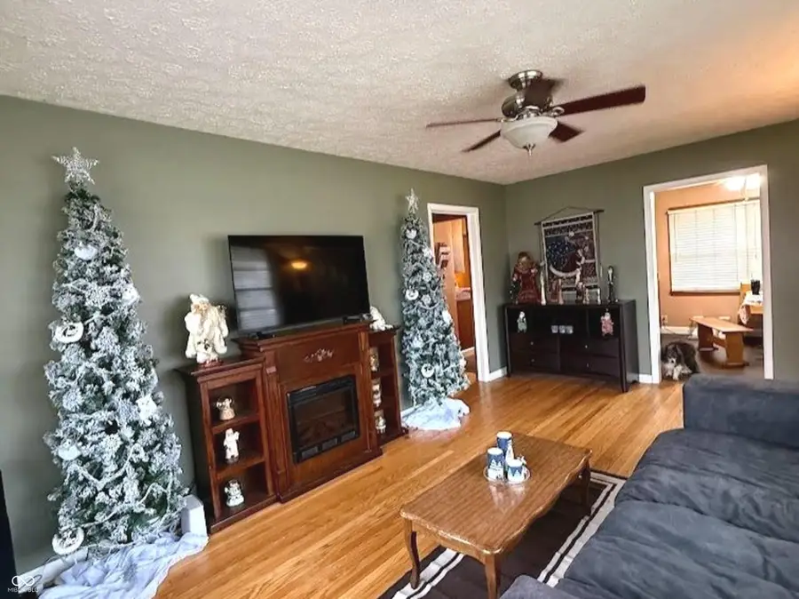 68 N 17th Avenue, Beech Grove, IN 46107 - Image #2