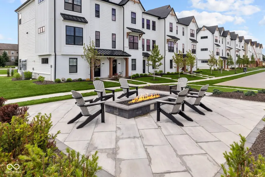 4498 Yellowwood Avenue, Brownsburg, IN 46112 - Image #3