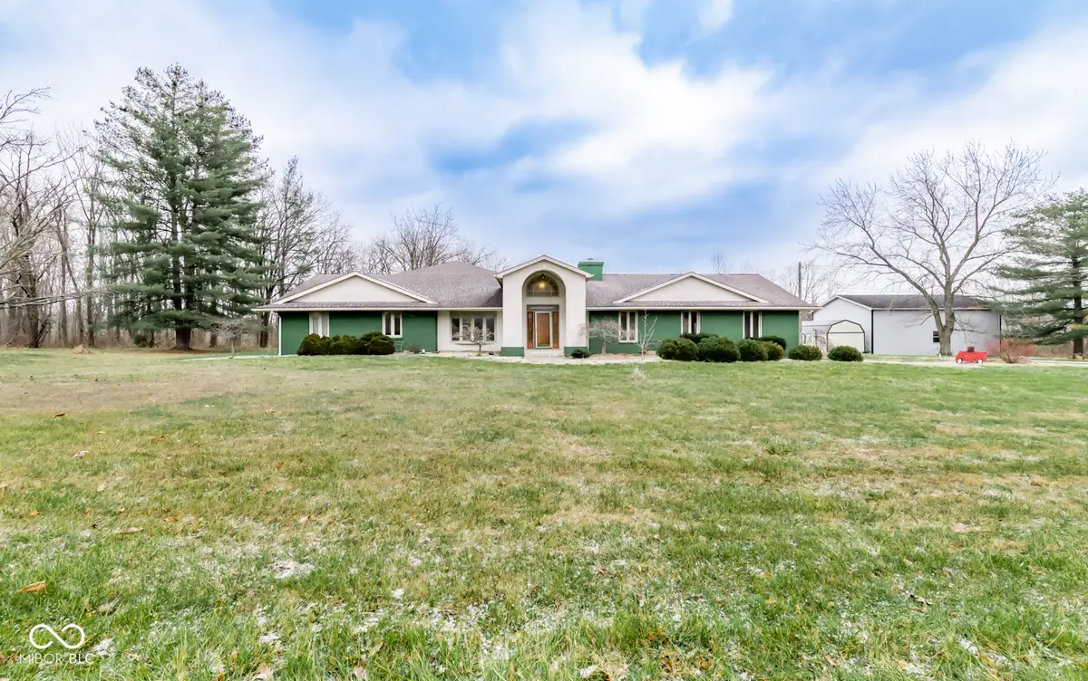 7713 N County Road 100 W, Seymour, IN 47274 - Image #1