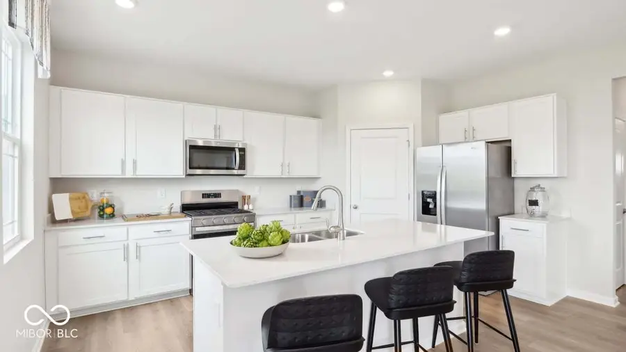 6247 Flag Stop Drive, Whitestown, IN 46075 - Image #2