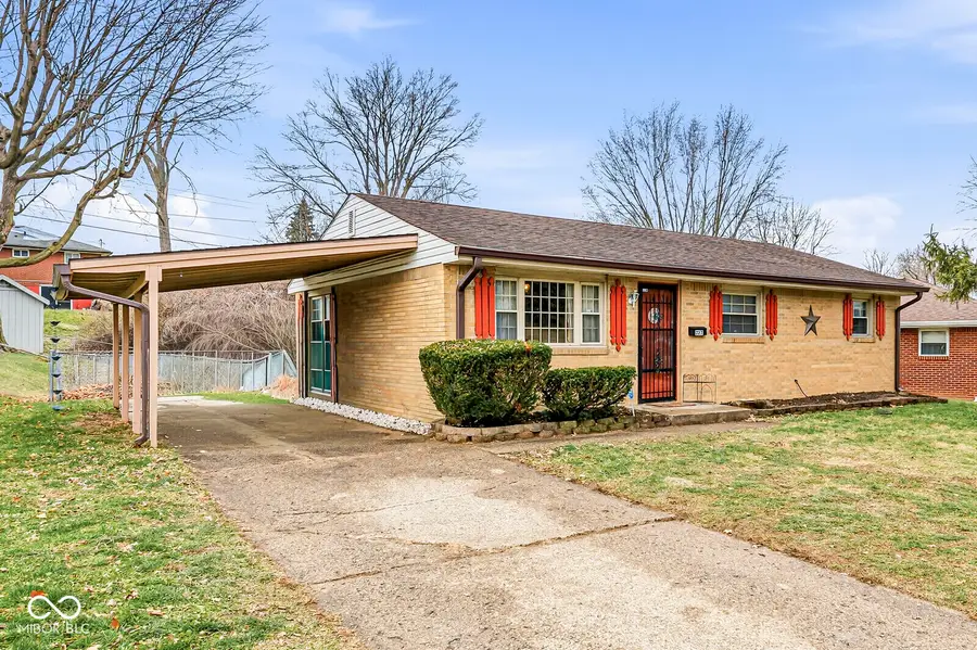 327 Grovewood Drive, Beech Grove, IN 46107 - Image #3