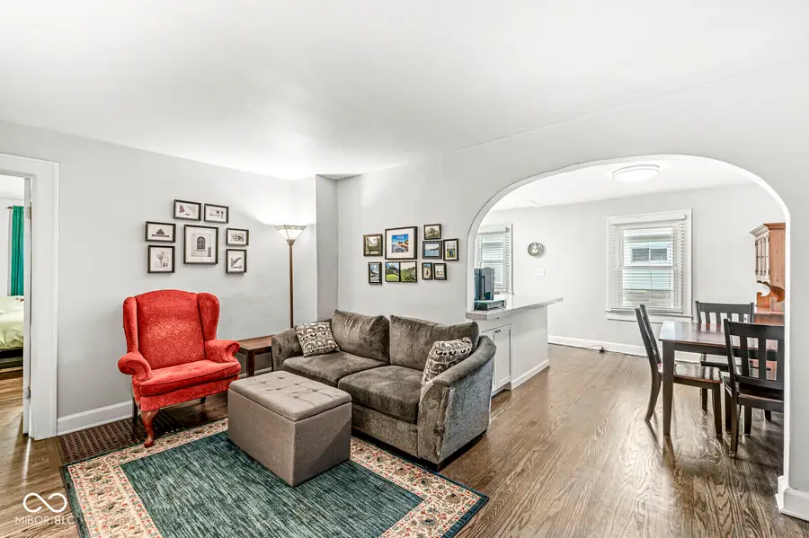 950 N Hawthorne Lane, Indianapolis, IN 46219 - Image #3