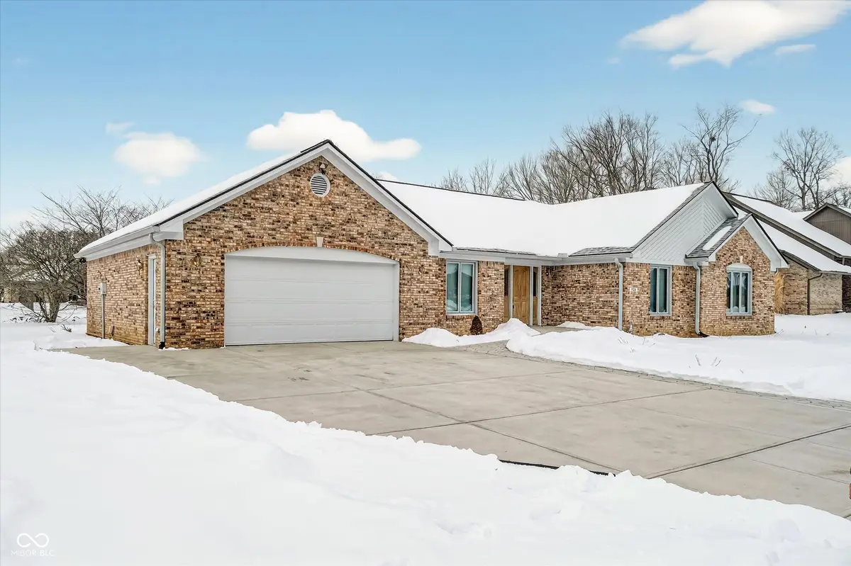 620 Hamlet Drive, Avon, IN 46123 - #1
