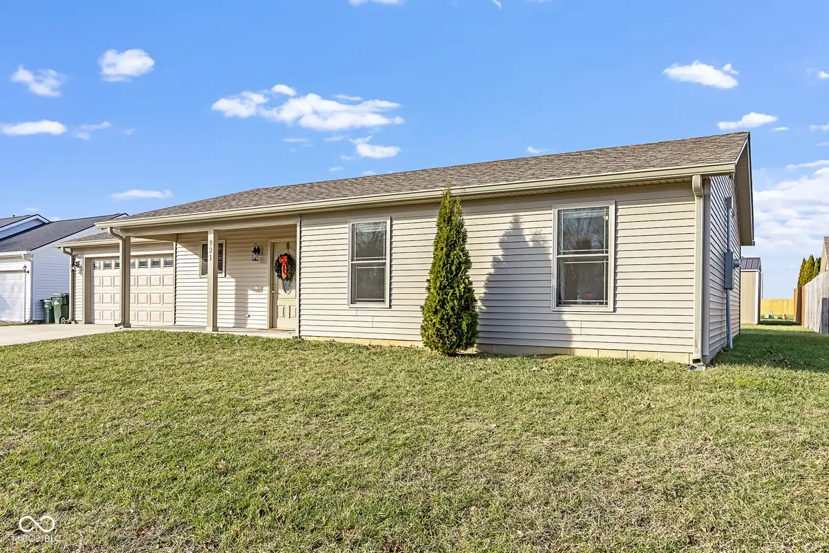 921 S Creek Drive E, Greensburg, IN 47240 - Image #1