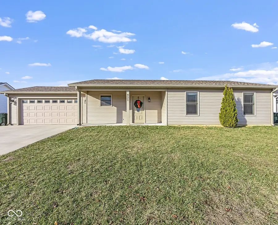 921 S Creek Drive E, Greensburg, IN 47240 - Image #3