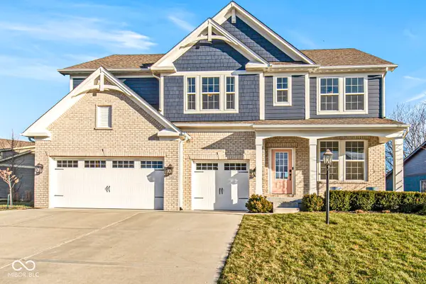 2401 Woodcreek Crossing Boulevard, Avon, IN 46123