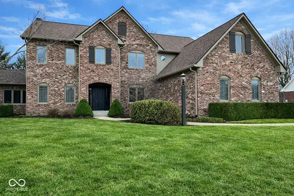 4694 Austin Trace, Zionsville, IN 46077