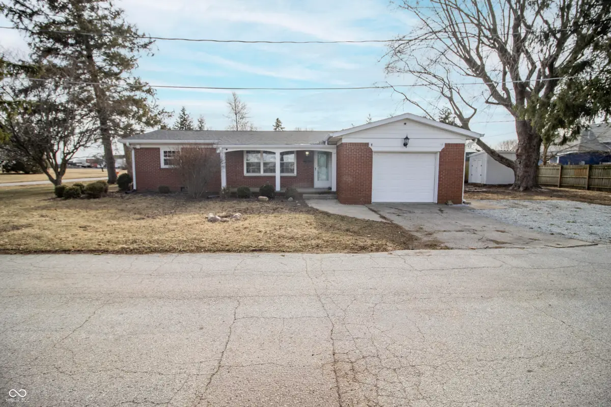 115 E Mcallister Road, Windfall, IN 46076 - Image #1