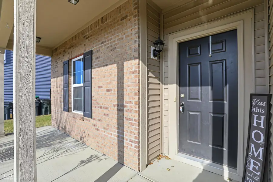 826 Kelly Pass, Greenwood, IN 46143 - Image #2