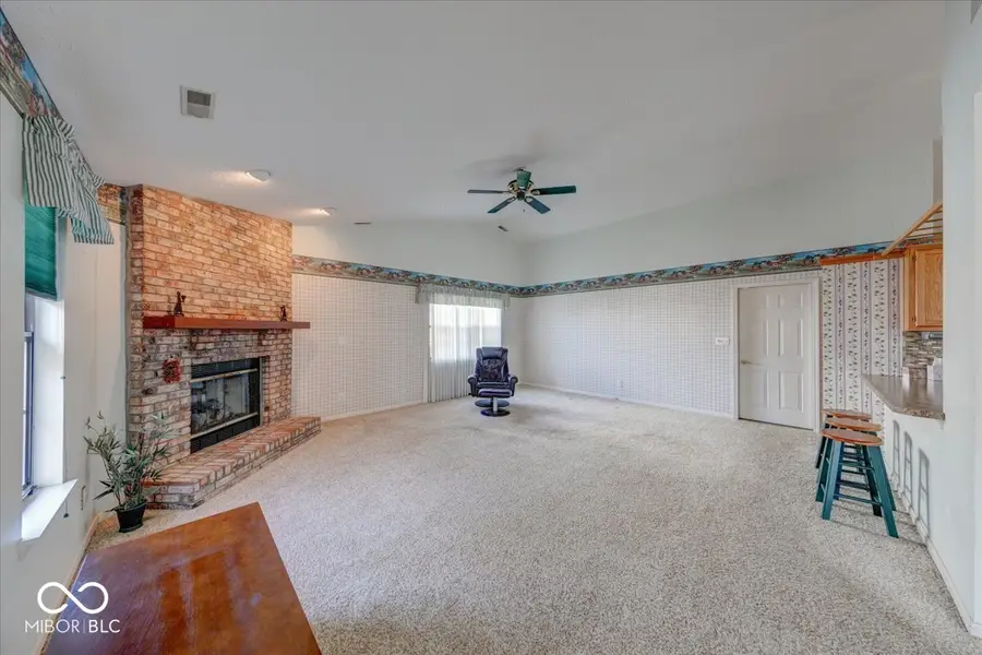 974 Ellington Circle, Greenwood, IN 46143 - Image #3