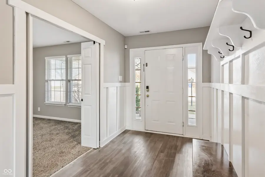 6467 W Deer Crossing Boulevard, McCordsville, IN 46055 - Image #2