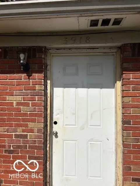 3918 N Grand Avenue, Indianapolis, IN 46226 - Image #1