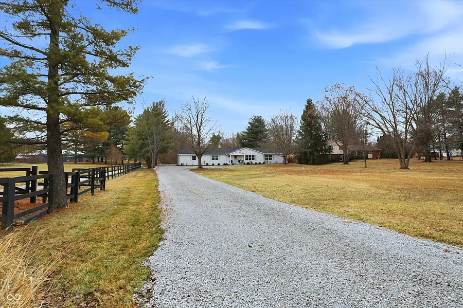 7545 W 96th Street, Zionsville, IN 46077 - Image #3