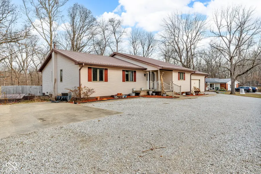 684 E Bonebrake Road, Veedersburg, IN 47987 - Image #2