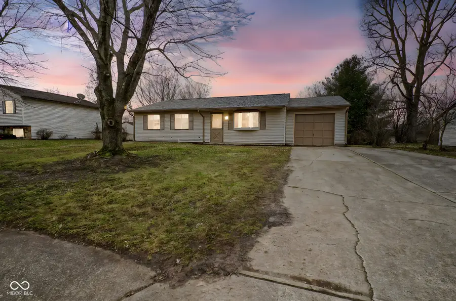 8632 Zephyr Drive, Indianapolis, IN 46217 - Image #2