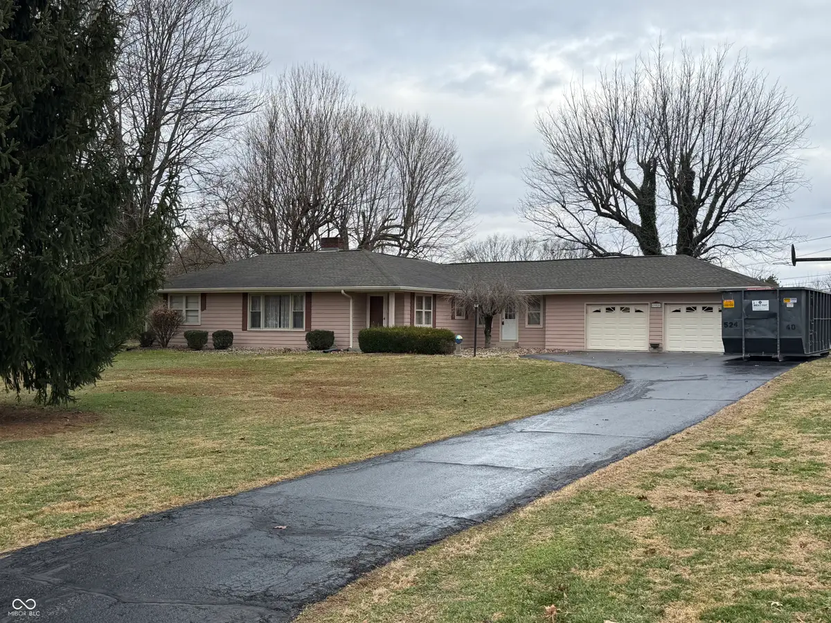 908 E Hillside Drive S, Greensburg, IN 47240 - Image #1