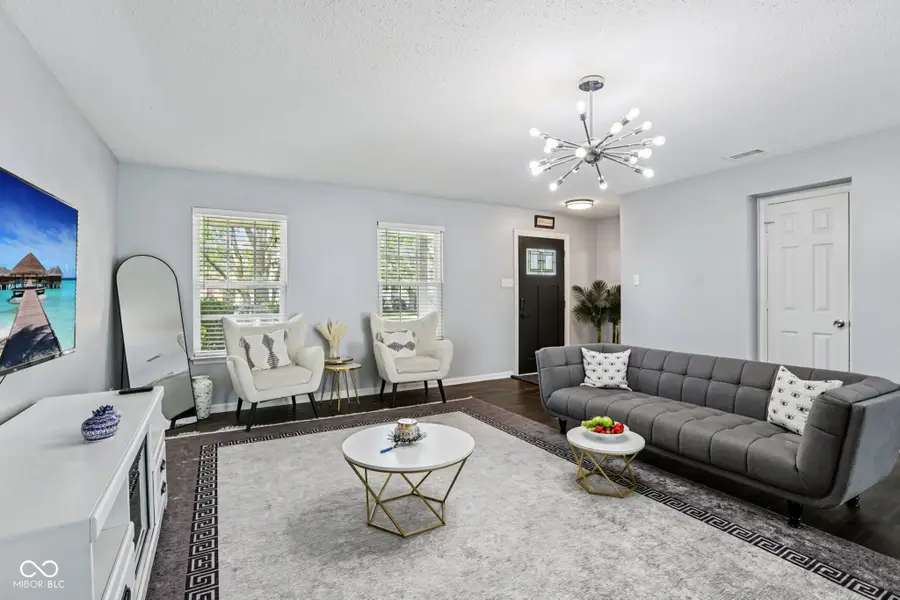 10093 Boysenberry Drive, Fishers, IN 46038 - Image #3