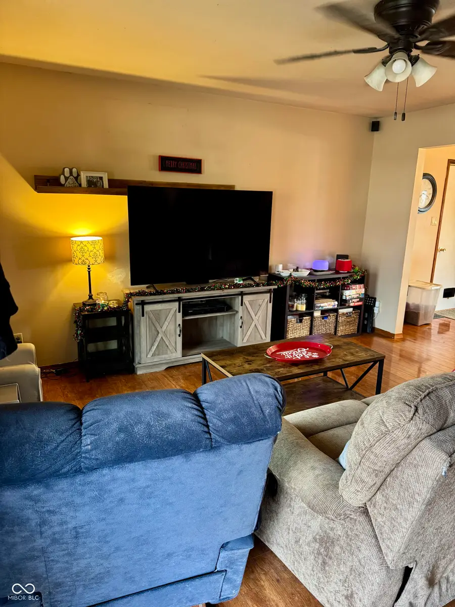 801 Andrea Drive, Beech Grove, IN 46107 - Image #2