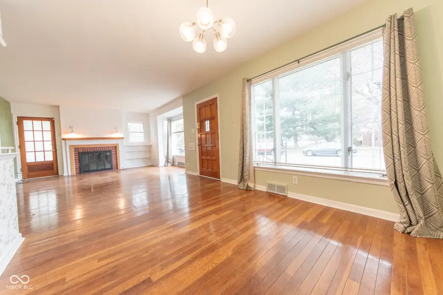 2429 Washington Street, Columbus, IN 47201 - #3