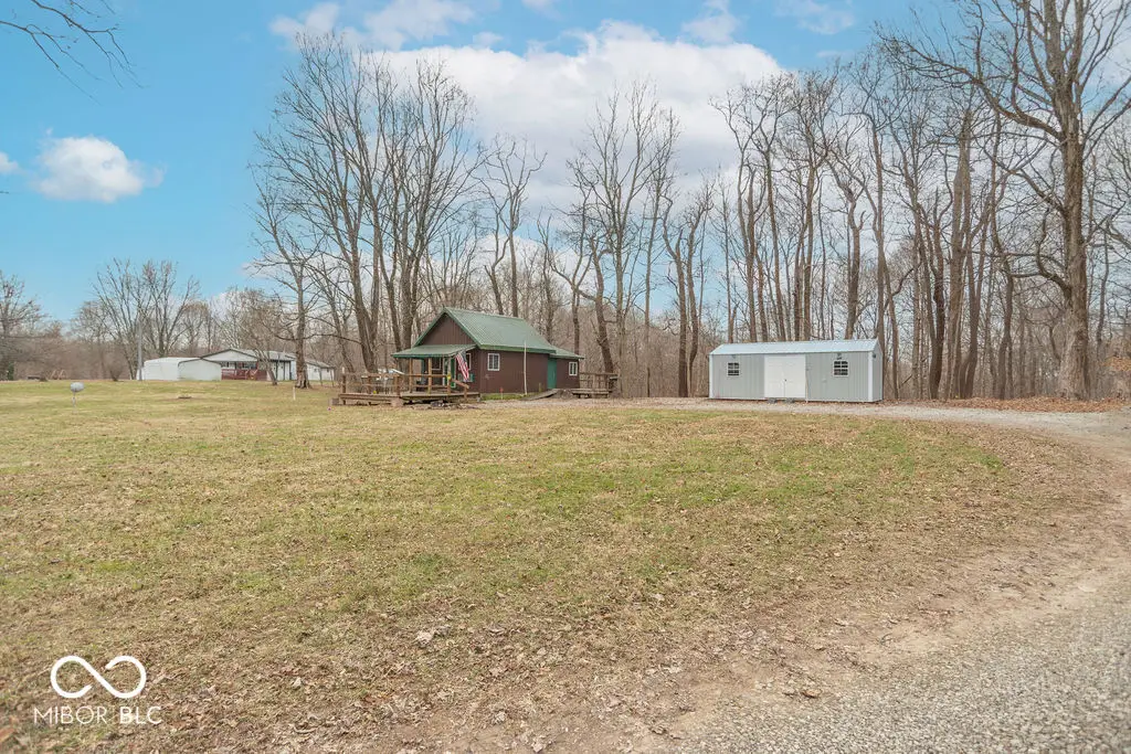 800 S Chaney Road, Bloomfield, IN 47424 - Image #1