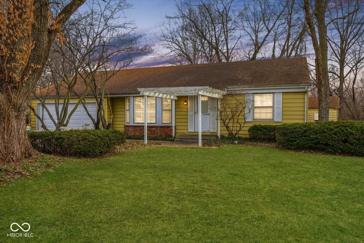 1576 Crest Drive, Shelbyville, IN 46176 - Image #1