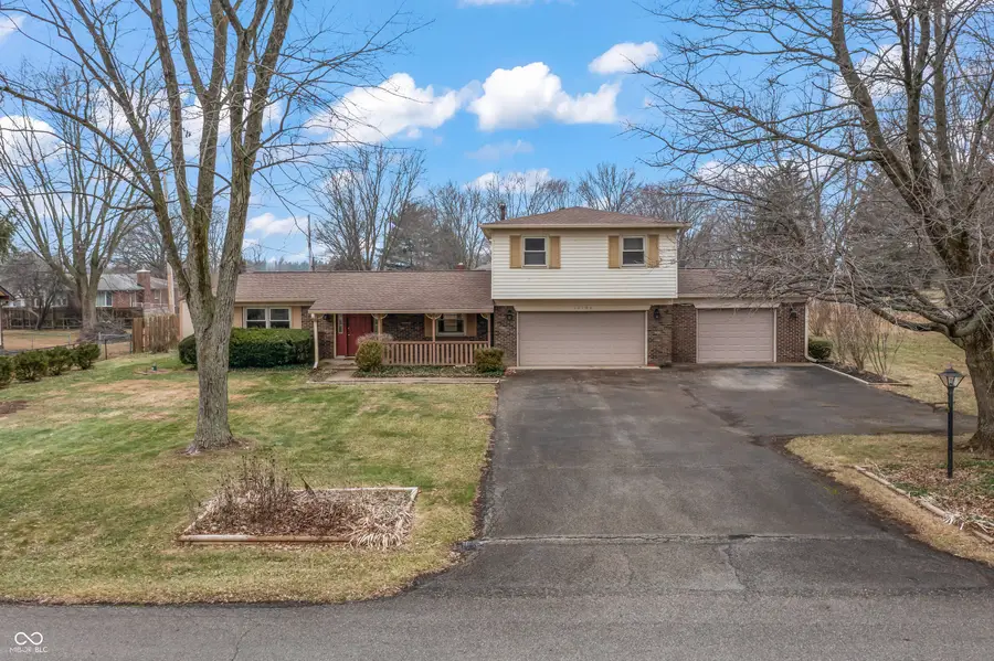 10190 N Balfer Drive E, Fortville, IN 46040 - Image #2