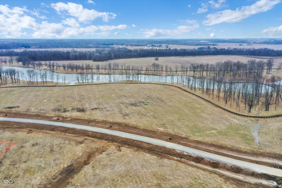 9635 Windy Hills Drive, Zionsville, IN 46077 - Image #2