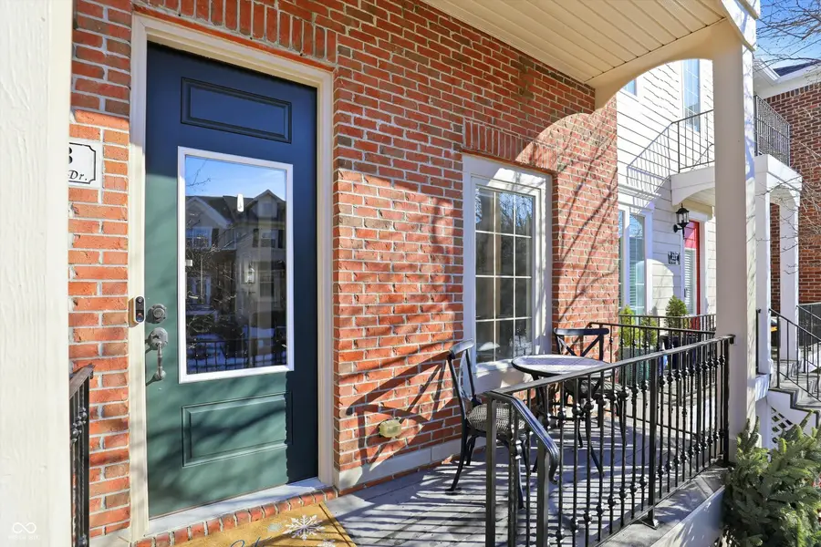 213 Manchester Drive, Zionsville, IN 46077 - #2