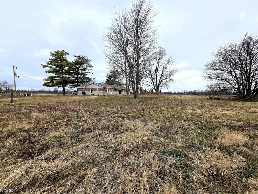 11 S 1050 W, Jamestown, IN 46147 - Image #2