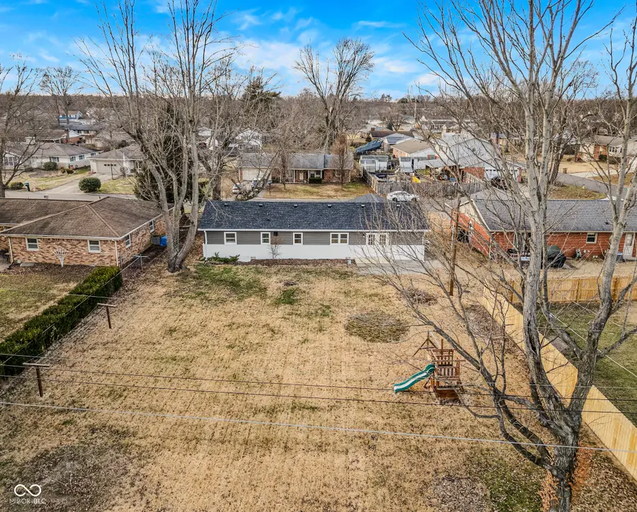 2815 Yellowwood Court, Columbus, IN 47203 - Image #2