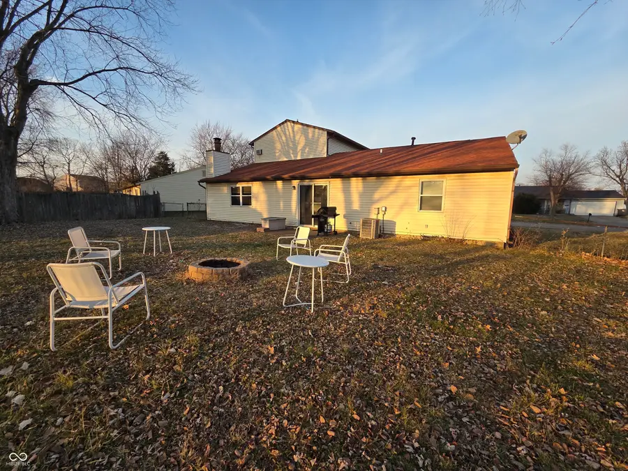 6106 Old Mill Drive, Indianapolis, IN 46221 - Image #2