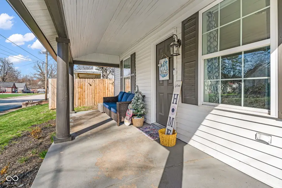 407 S Main Street, Veedersburg, IN 47987 - #3