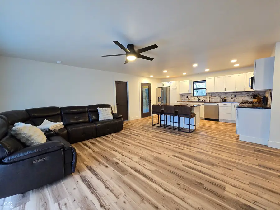 31 Brooklyn Court, Mooresville, IN 46158 - Image #2