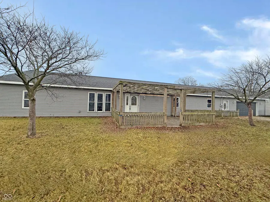 127 S Ford Street, Hartford City, IN 47348 - Image #2