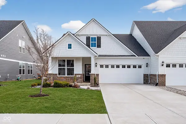 811 Stone Trace Court, Avon, IN 46123