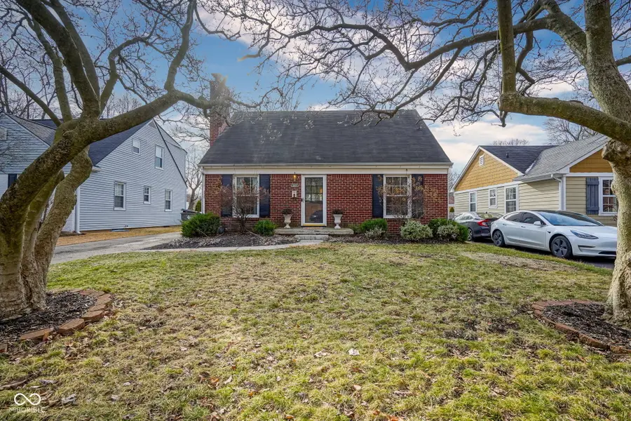 2435 Mcleay Drive, Indianapolis, IN 46220 - Image #2