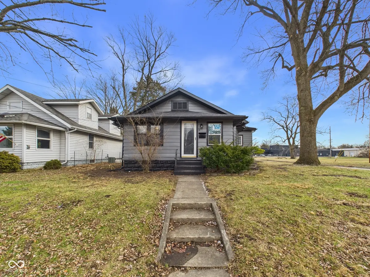 422 S Hutchinson Avenue S, Muncie, IN 47303 - Image #1